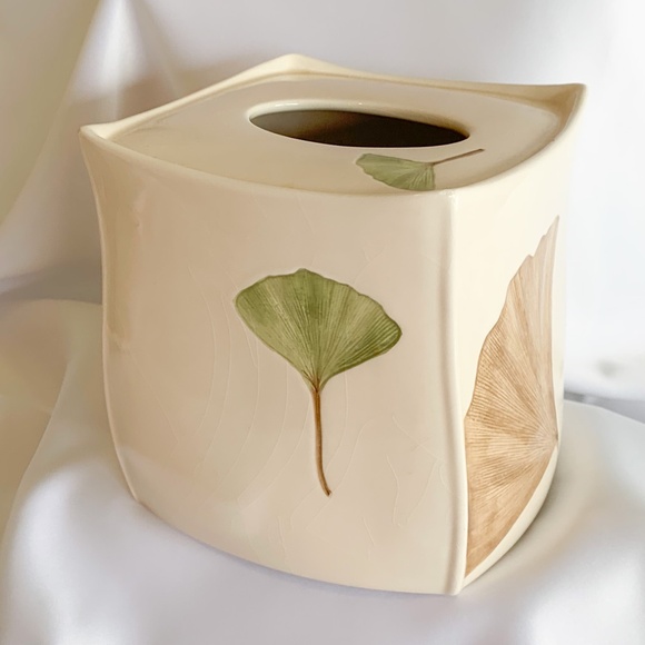 6 Piece Bathroom Accessories Set – Ginkgo Leaf Design - Picture 7 of 14